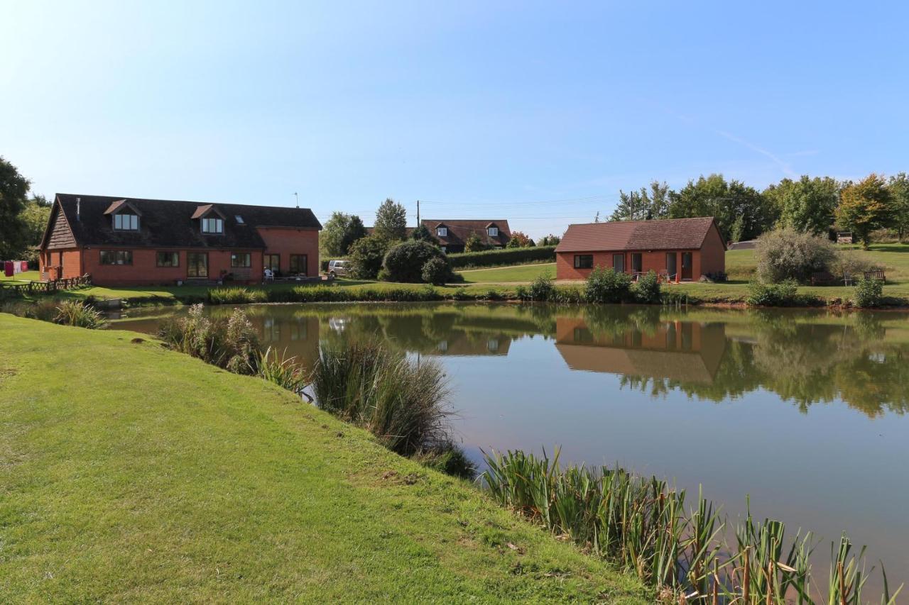 Bransford Farm Fishery & B & B Kültér fotó