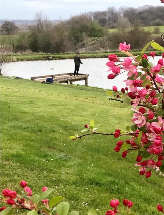 Bransford Farm Fishery & B & B Kültér fotó