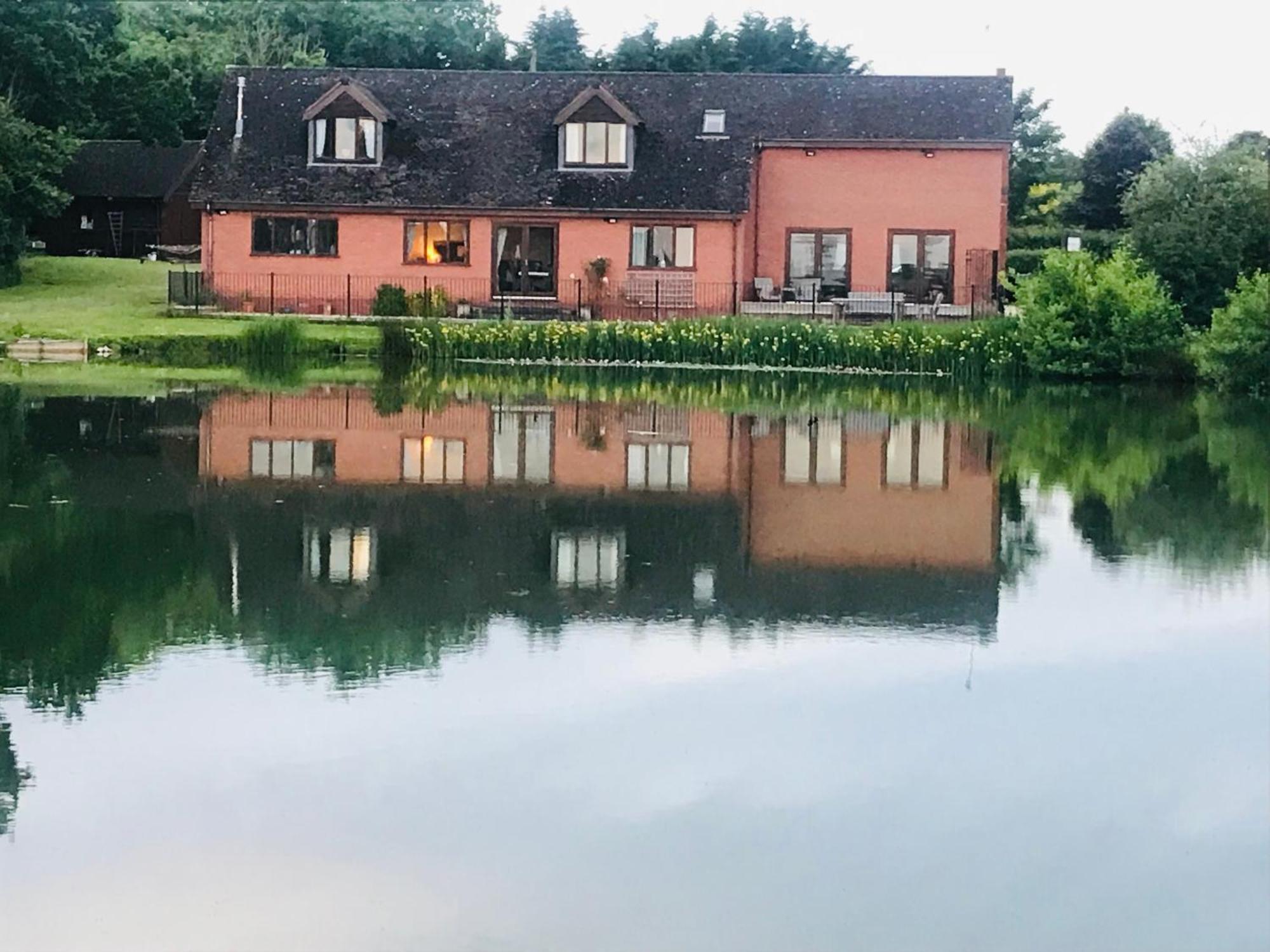 Bransford Farm Fishery & B & B Kültér fotó